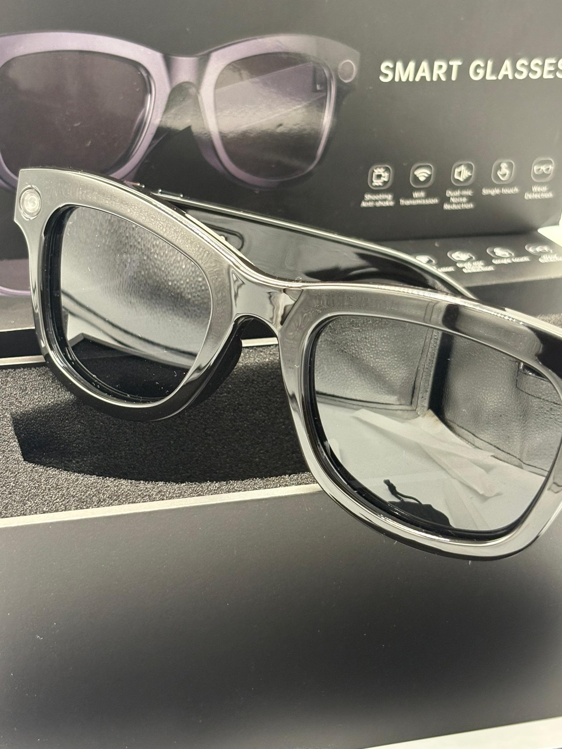 Smart glass